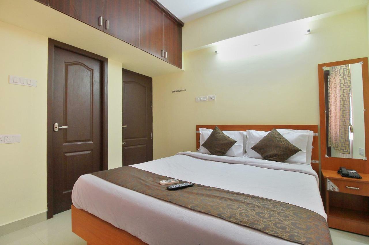 מדוראי Viswa Service Apartment מראה חיצוני תמונה